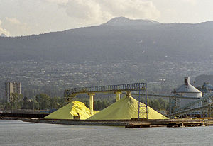 Sulfur piles.jpg