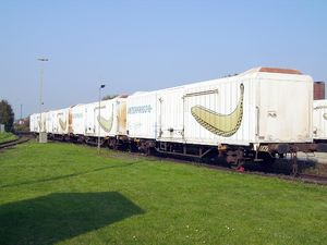 (PD) Photo: Garitzko Interfrigo's refrigerated vans are designed for the transportation of bananas.