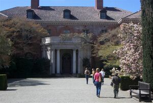 Filoli entrance.jpg