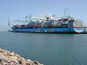 Loading a container ship.jpg