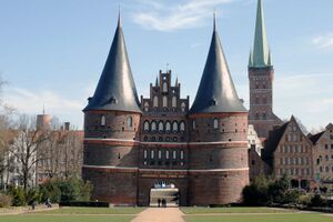 Lübeck Holstentor.jpg